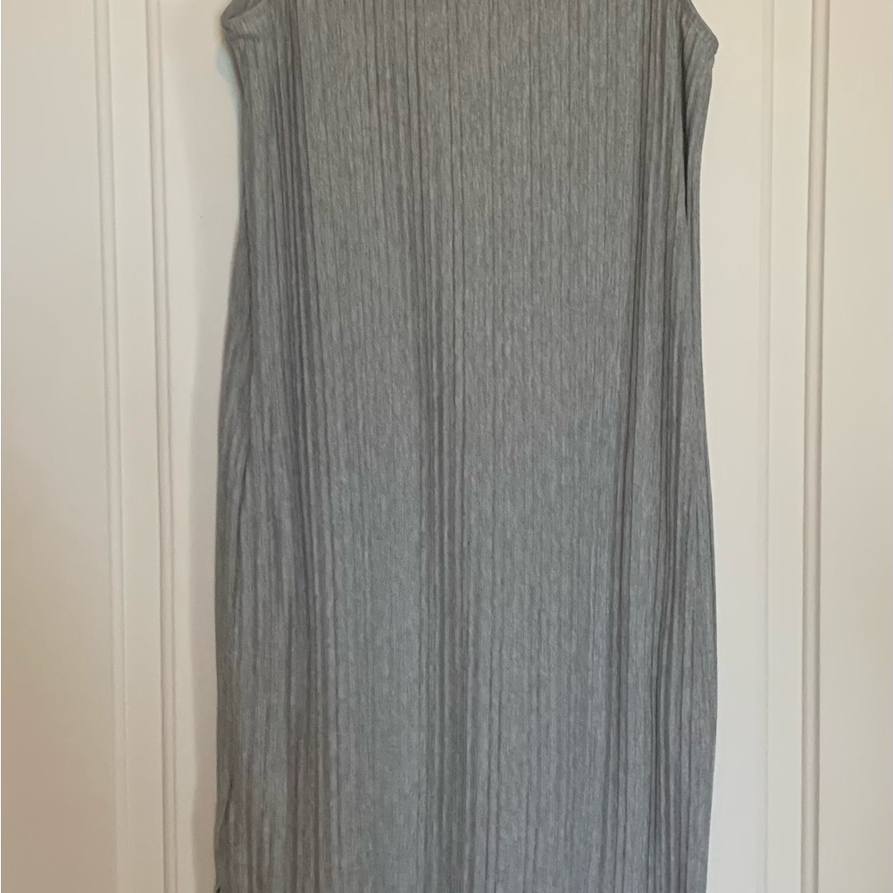 a new day Gray Sleeveless Midi Dress